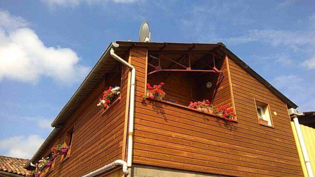 Gite A La Ferme Montesquieu-Avantes Экстерьер фото
