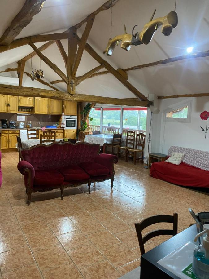 Gite A La Ferme Montesquieu-Avantes Экстерьер фото